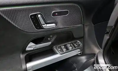 Mercedes-Benz GLB-Class 2022 2.0 гидро в Москве № 207016, миниатюра 11