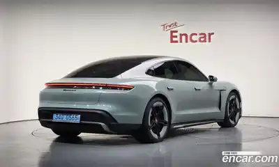 Porsche Taycan, 2025