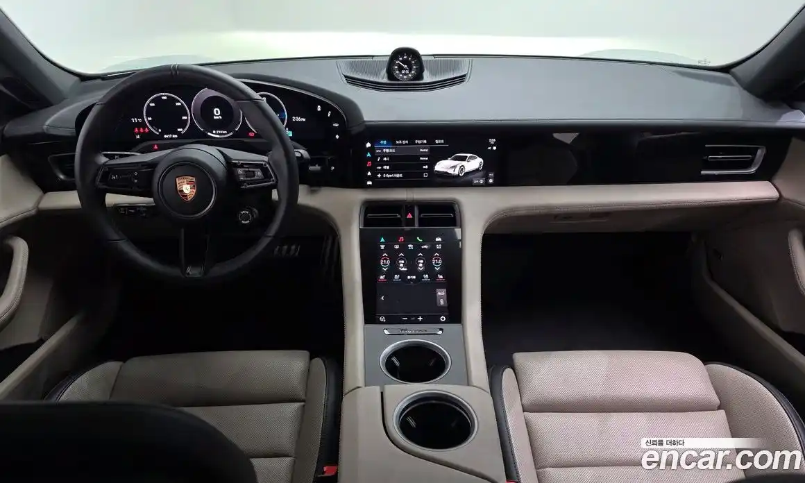 Porsche Taycan 2025 0.1 гидро в Москве № 212951, фото 6