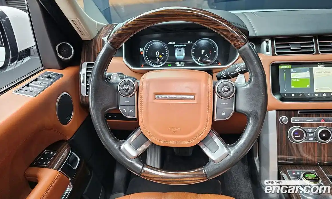 Land Rover Range-Rover 2017 4.4 гидро в Москве № 213784, фото 13