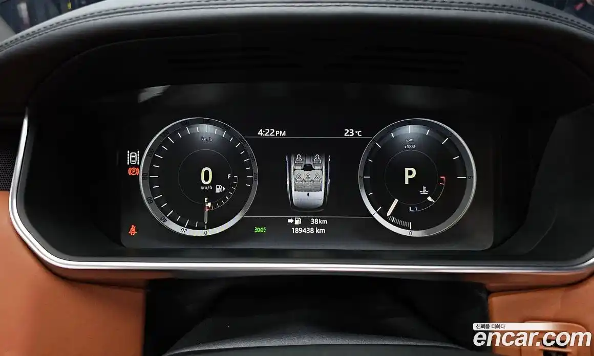 Land Rover Range-Rover 2017 4.4 гидро в Москве № 213784, фото 8