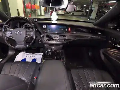Lexus LS 2018 3.5 гидро в Москве № 214856, миниатюра 7