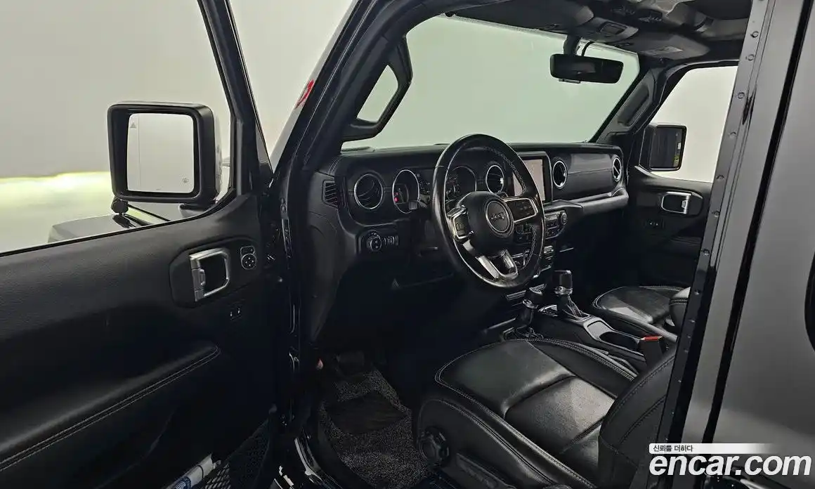 Jeep Wrangler 2023 2.0 гидро в Москве № 215448, фото 10
