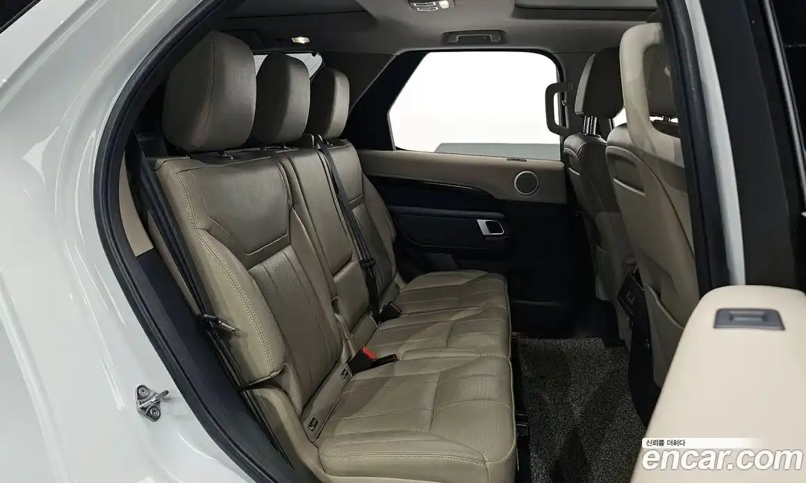 Land Rover Discovery 2018 2.0 гидро в Москве № 228395, фото 11