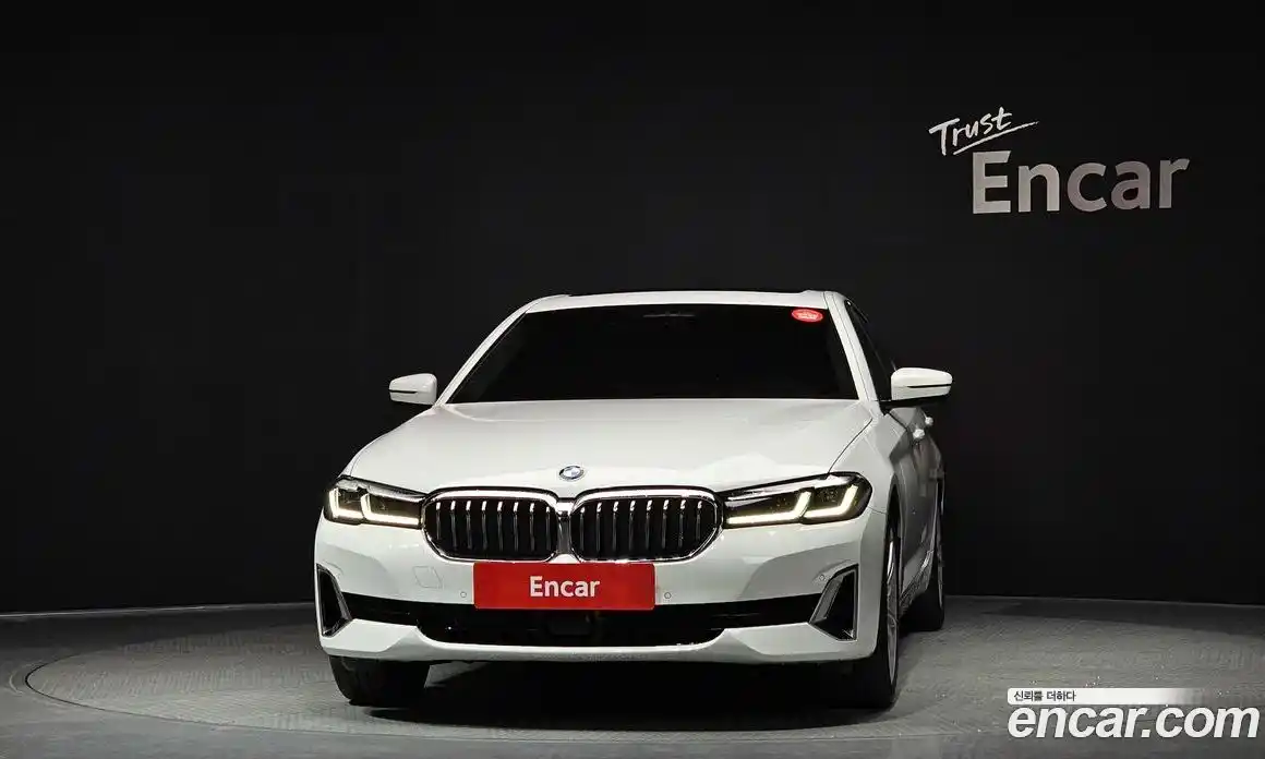 BMW 5-Series 2023 2.0 гидро в Москве № 228582, фото 3