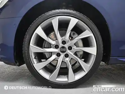 Audi A4 2023 2.0 гидро в Москве № 229991, миниатюра 5