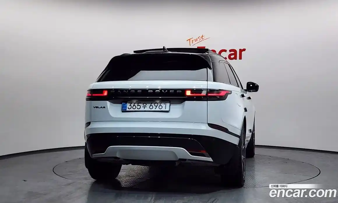 Land Rover Range-Rover Velar 2025 3.0 гидро в Москве № 231110, фото 3