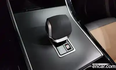 Land Rover Range-Rover Velar 2025 3.0 гидро в Москве № 231110, миниатюра 8