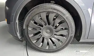 Tesla Model Y 2022 0.2 гидро в Москве № 231800, миниатюра 5