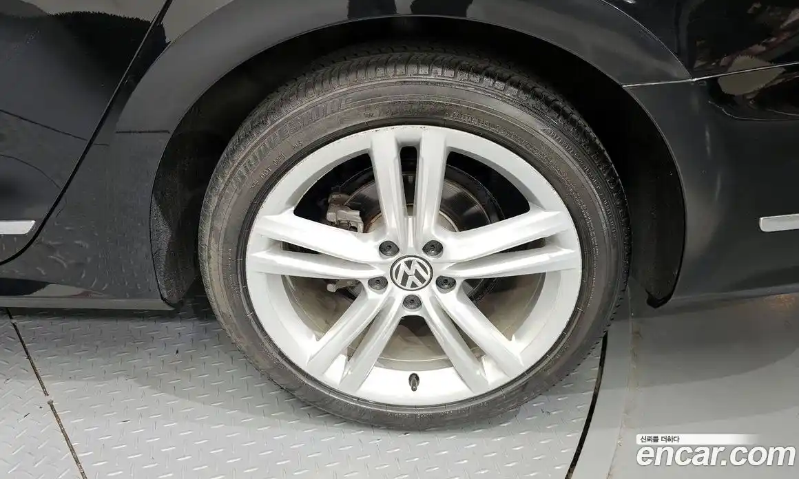Volkswagen Passat 2013 2.5 гидро в Москве № 232153, фото 5