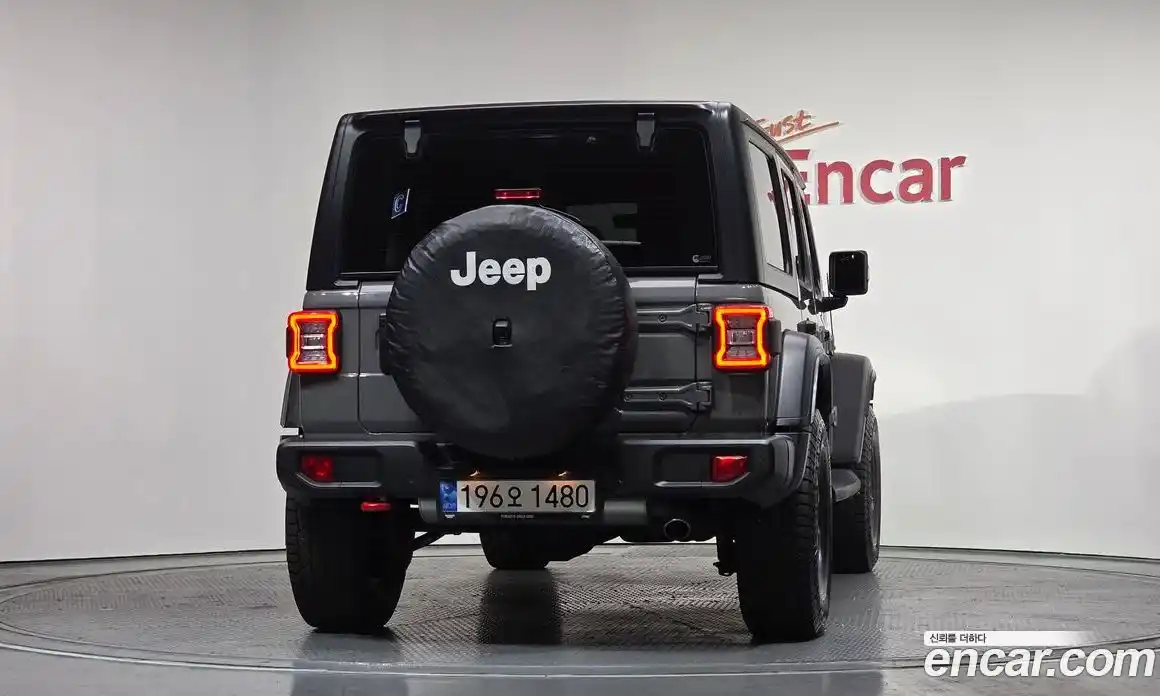 Jeep Wrangler 2022 2.0 гидро в Москве № 232364, фото 4