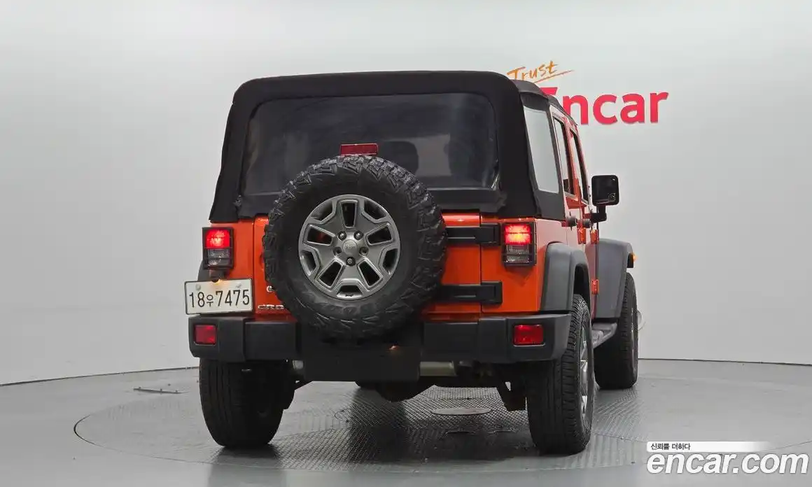 Jeep Wrangler 2015 2.8 гидро в Москве № 232552, фото 4