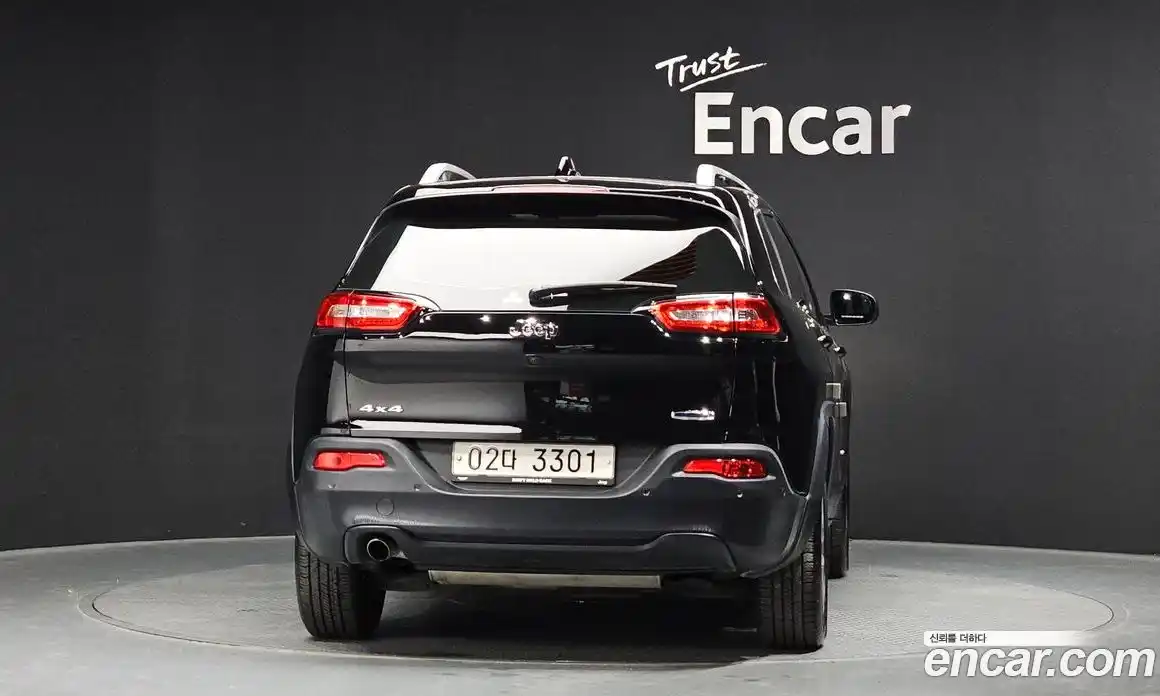 Jeep Cherokee 2017 2.4 гидро в Москве № 232656, фото 4