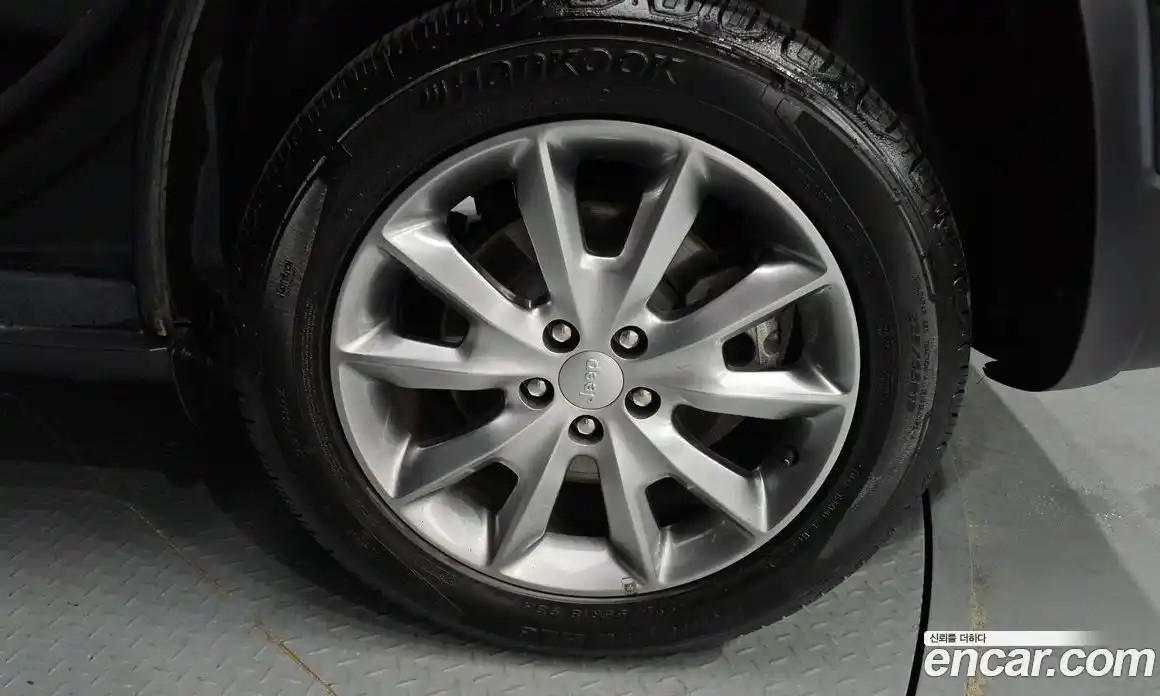 Jeep Cherokee 2017 2.4 гидро в Москве № 232656, фото 5