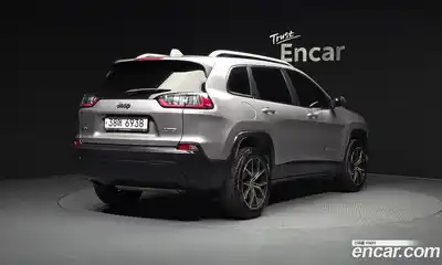 Jeep Cherokee 2018 2.4 гидро в Москве № 232735, миниатюра 2