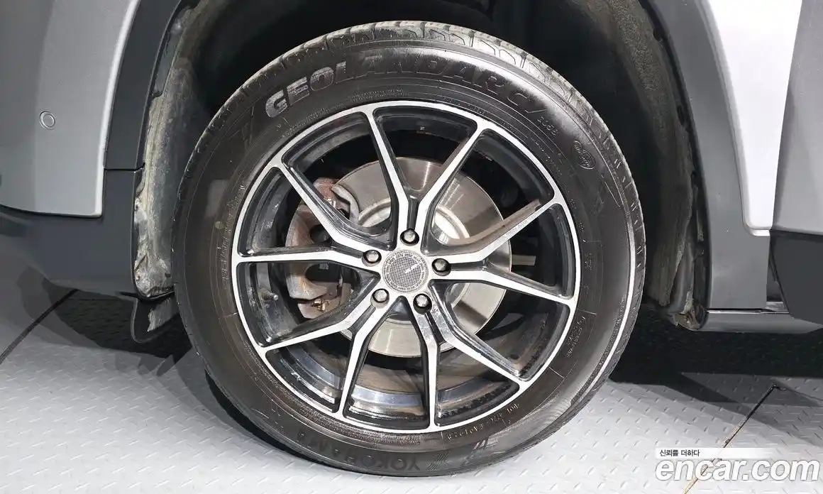 Jeep Cherokee 2018 2.4 гидро в Москве № 232735, фото 5