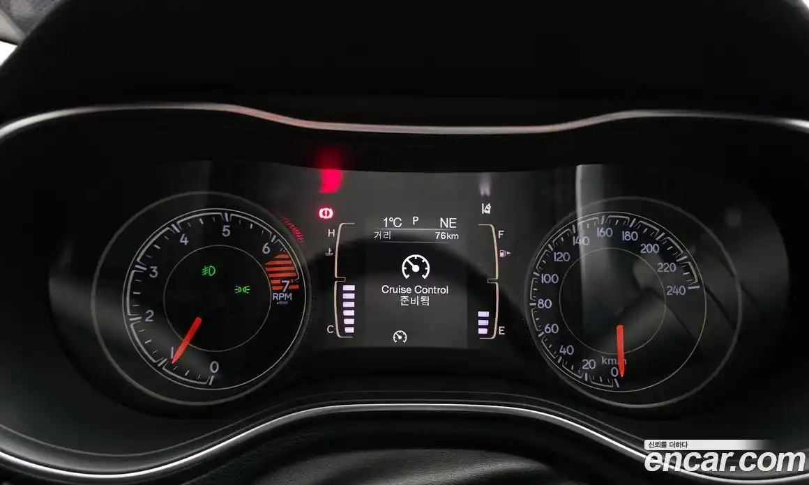 Jeep Cherokee 2018 2.4 гидро в Москве № 232735, фото 8