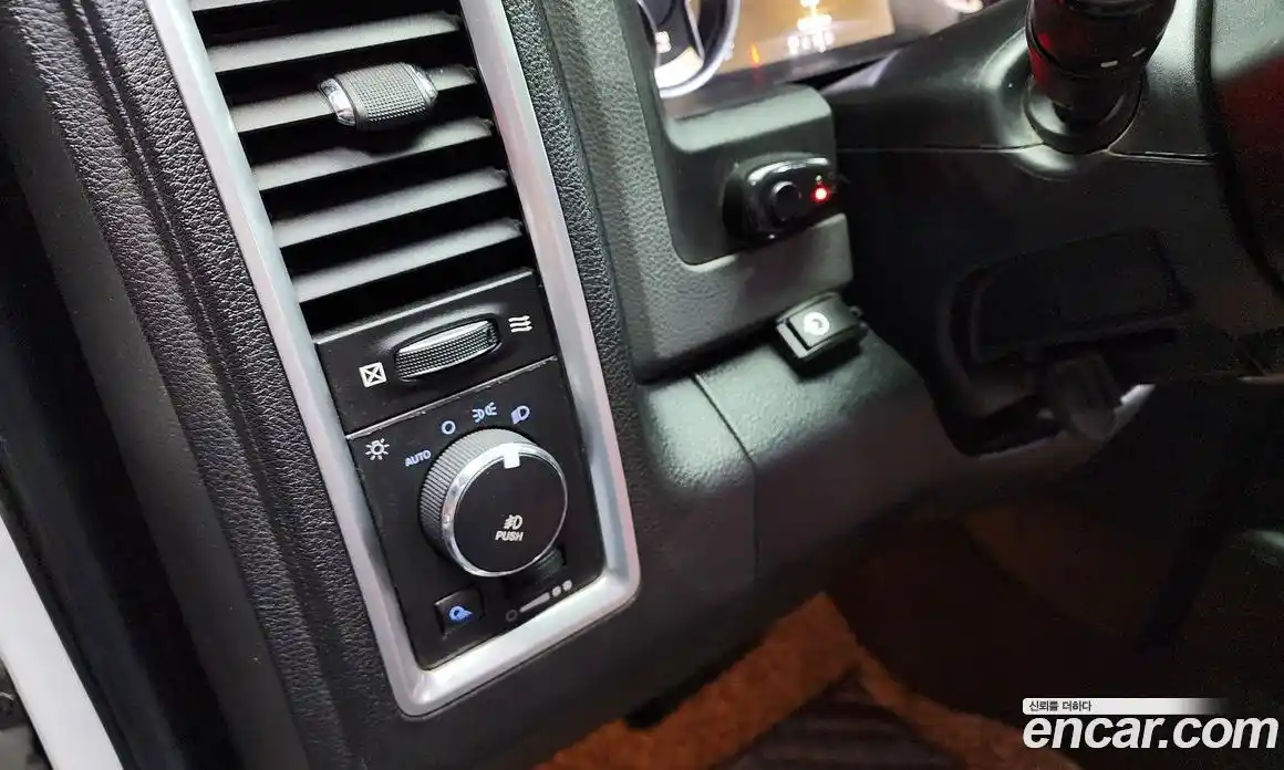 Dodge Ram Pick Up 2014 5.7 гидро в Москве № 233526, фото 18