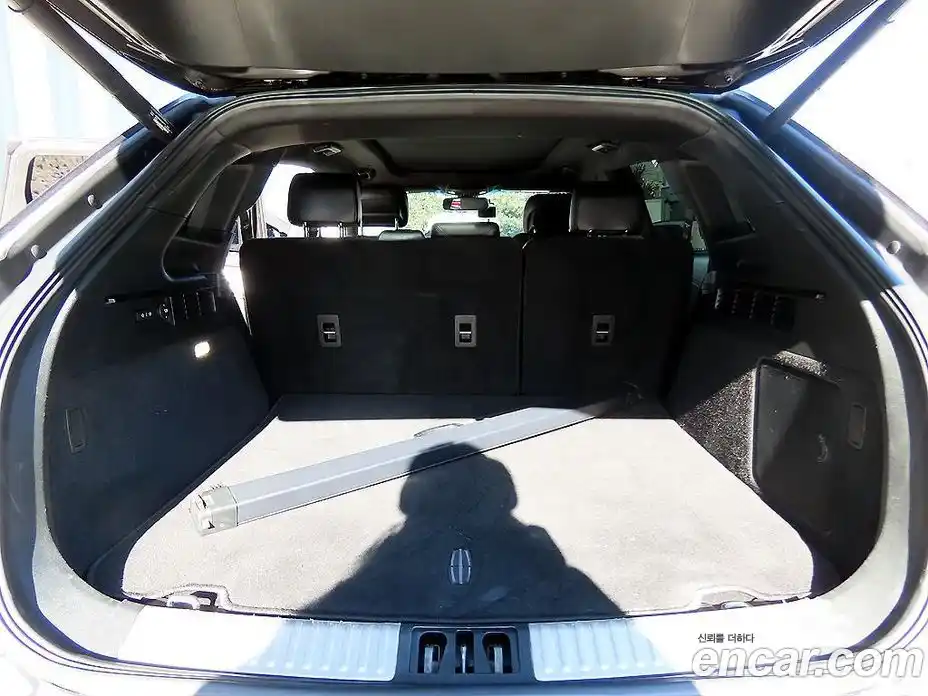 Lincoln MKX 2018 2.7 гидро в Москве № 234330, фото 18