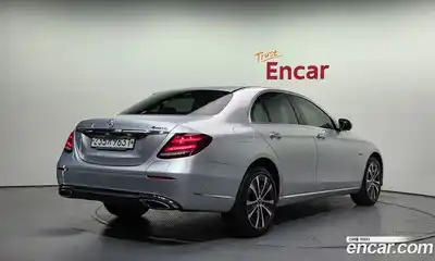 Mercedes-Benz E-Class 2020 2.0 гидро, миниатюра 2