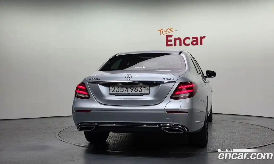 Mercedes-Benz E-Class 2020 2.0 гидро, фото 4