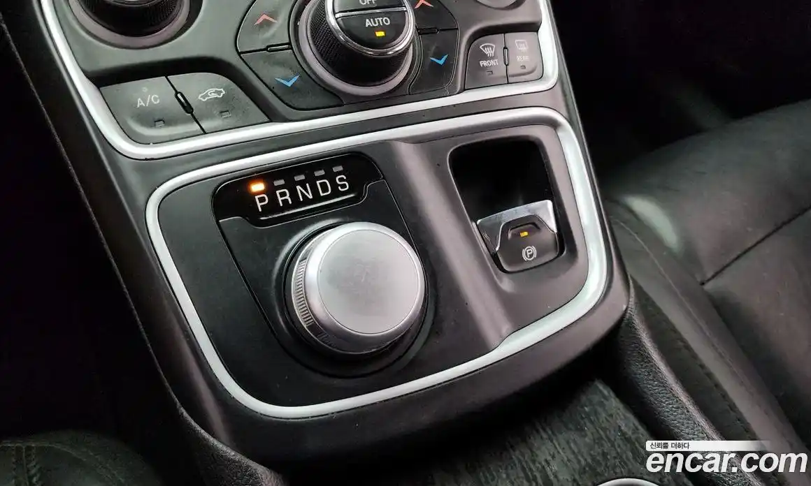 Chrysler 200 2015 2.4 гидро в Москве № 256771, фото 9