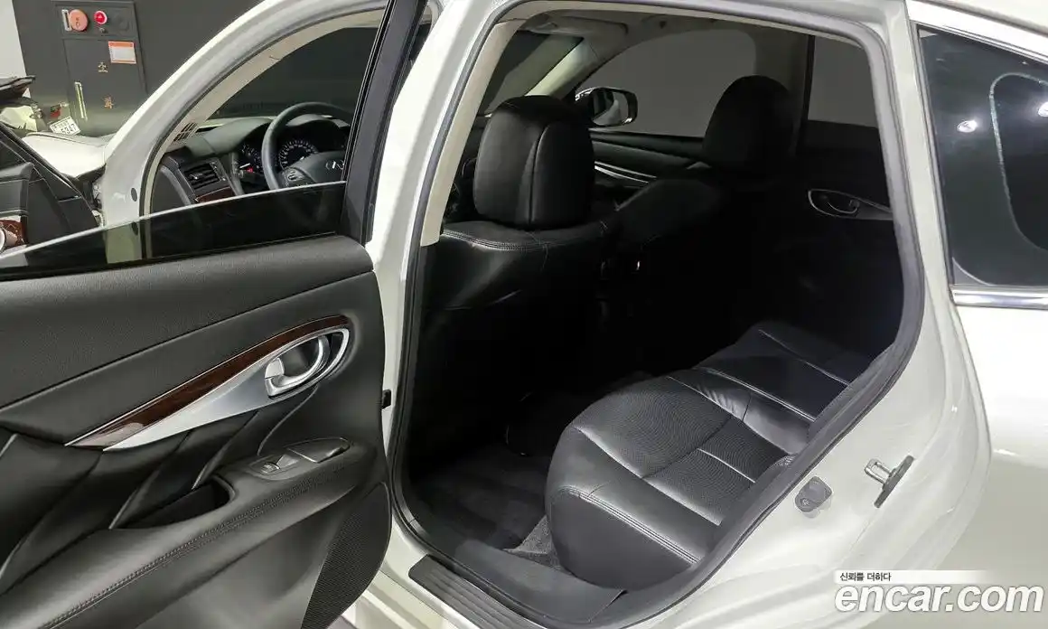 Infiniti Q70 2018 3.7 гидро в Москве № 268081, фото 11