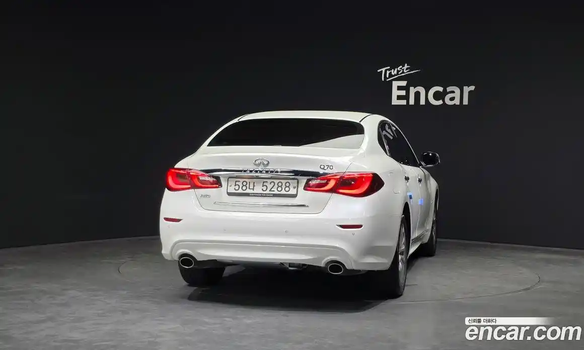 Infiniti Q70 2018 3.7 гидро в Москве № 268081, фото 4