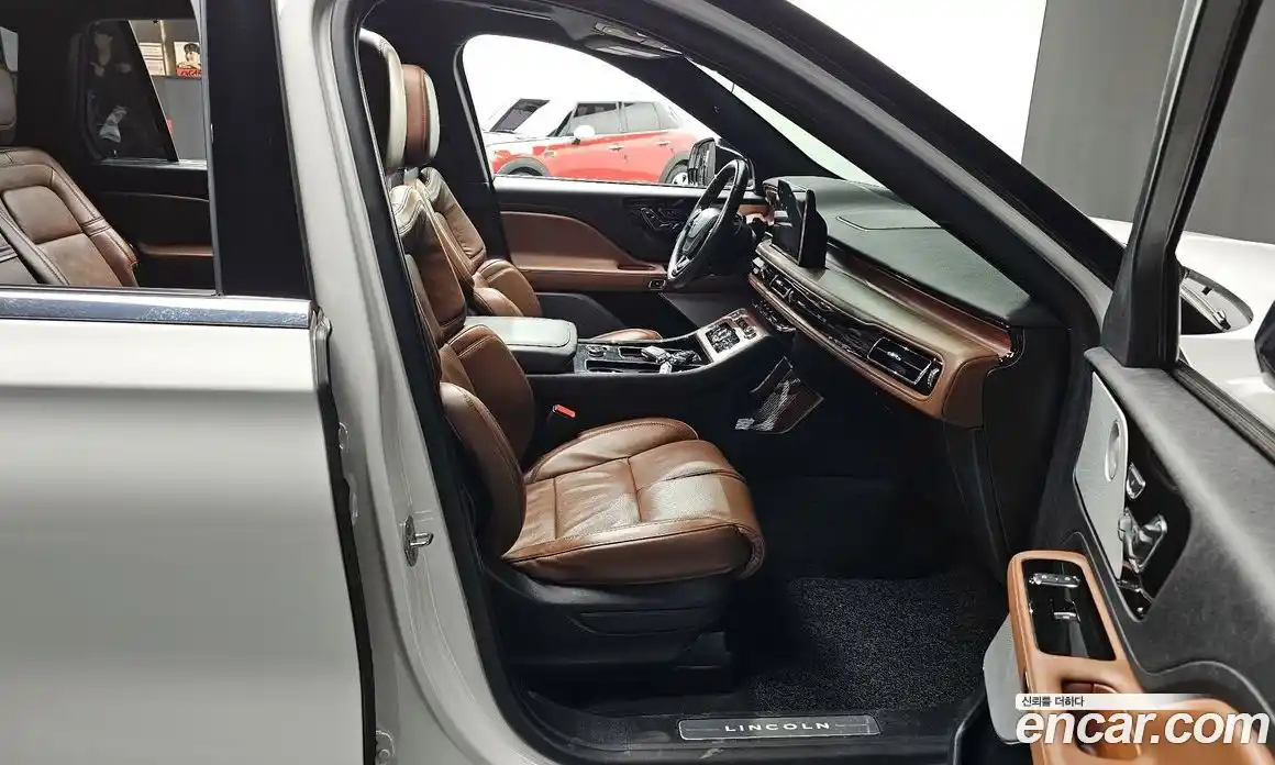 Lincoln Aviator 2022 3.0 гидро в Москве № 282487, фото 11