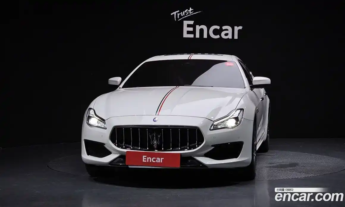 Maserati Quattroporte 2018 3.0 гидро в Москве № 283046, фото 3