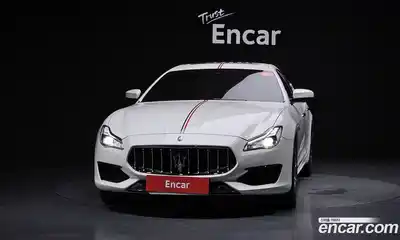 Maserati Quattroporte 2018 3.0 гидро в Москве № 283046, миниатюра 3