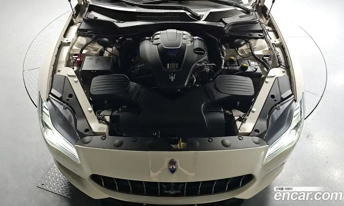 Maserati Quattroporte 2018 3.0 гидро в Москве № 283046, фото 6