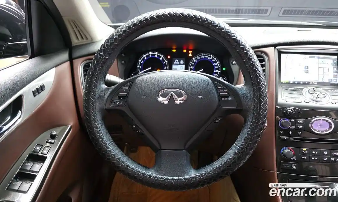 Infiniti QX50 2017 3.7 гидро в Москве № 284114, фото 13