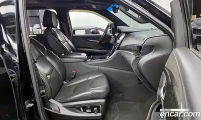 Cadillac Escalade 2019 6.2 гидро в Москве № 285530, миниатюра 11