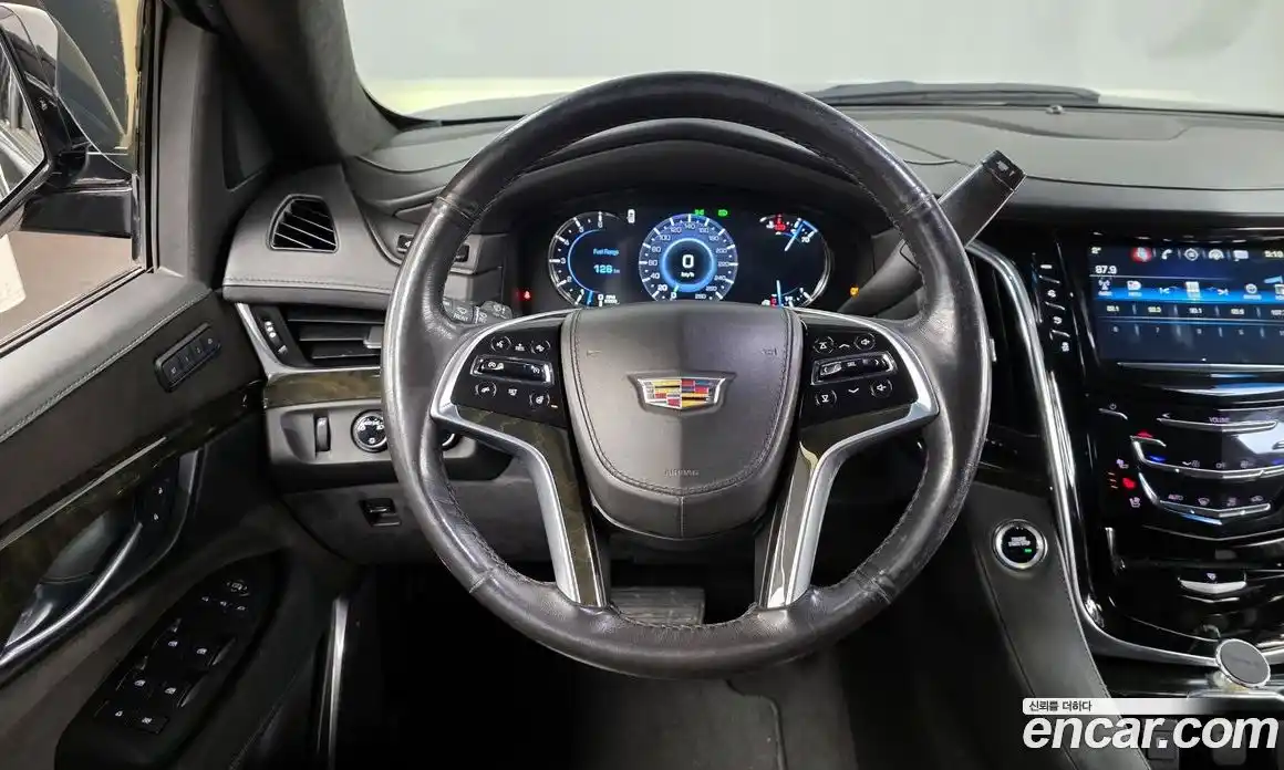 Cadillac Escalade 2019 6.2 гидро в Москве № 285530, фото 13