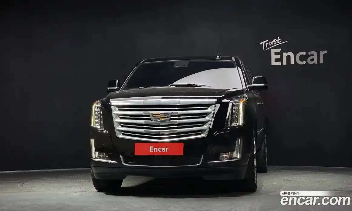 Cadillac Escalade 2019 6.2 гидро в Москве № 285530, фото 3