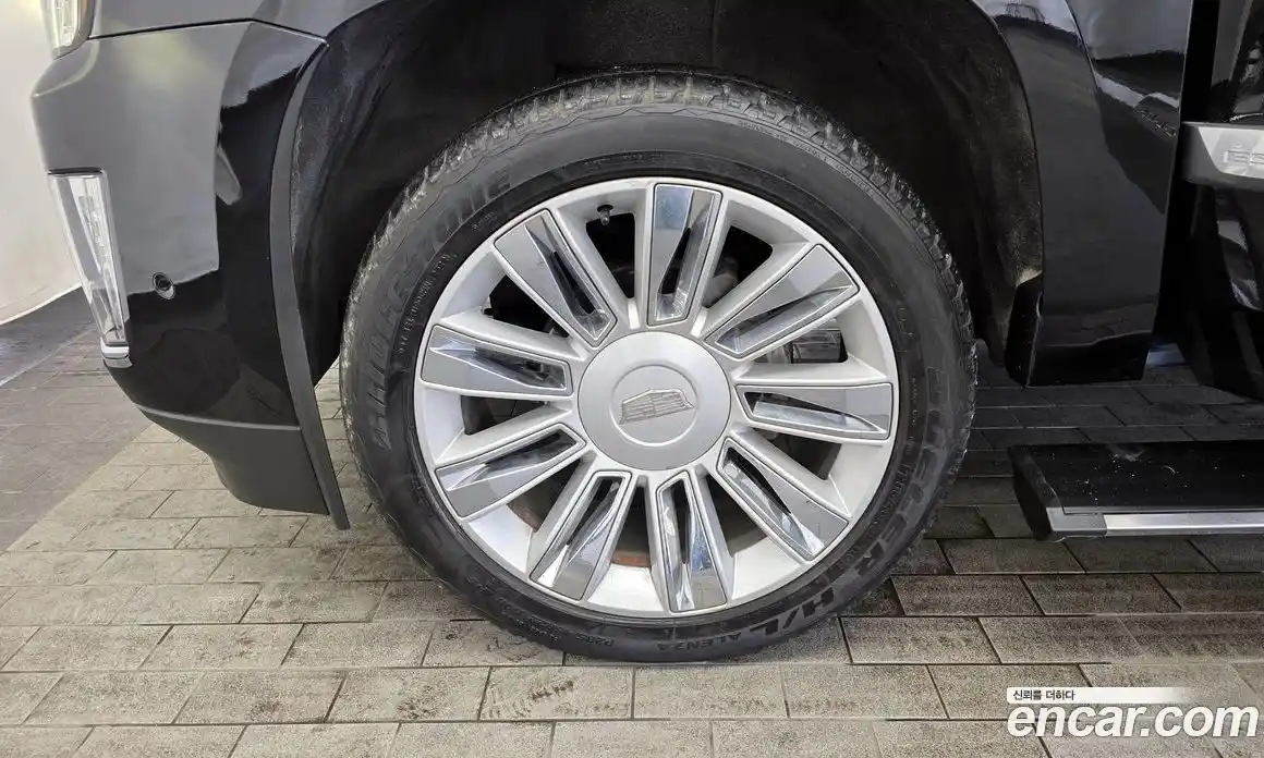Cadillac Escalade 2019 6.2 гидро в Москве № 285530, фото 5