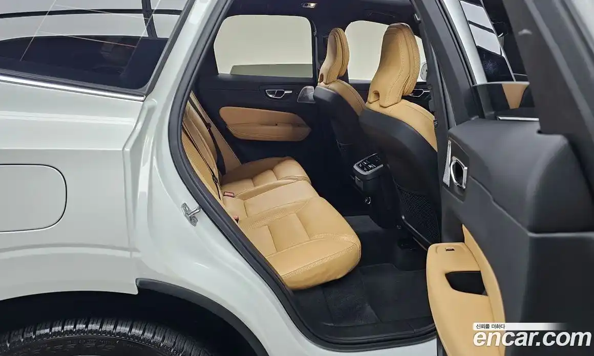 Volvo XC60 2019 2.0 гидро в Москве № 293852, фото 12