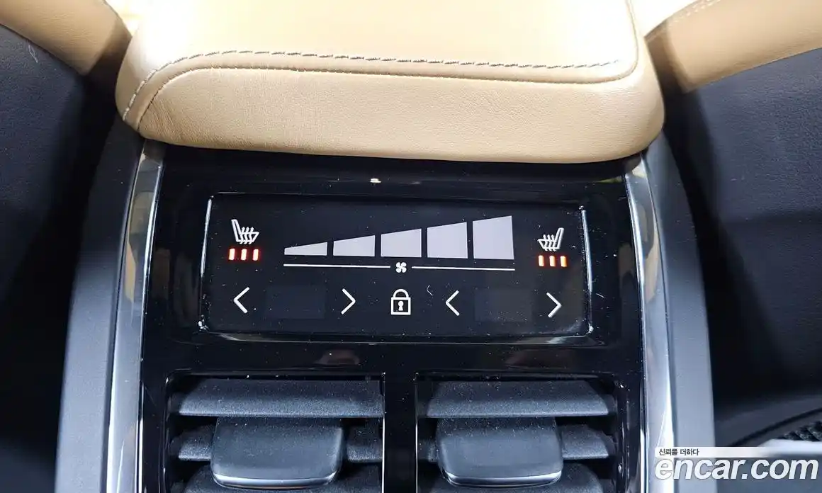Volvo XC60 2019 2.0 гидро в Москве № 293852, фото 18