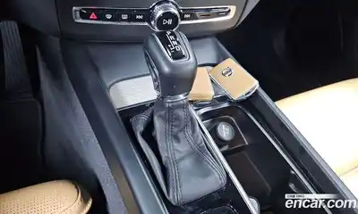 Volvo XC60 2019 2.0 гидро в Москве № 293852, миниатюра 9