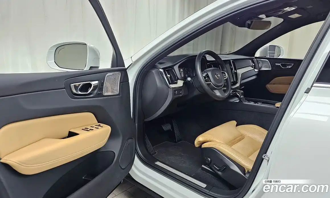 Volvo XC60 2019 2.0 гидро в Москве № 293852, фото 10