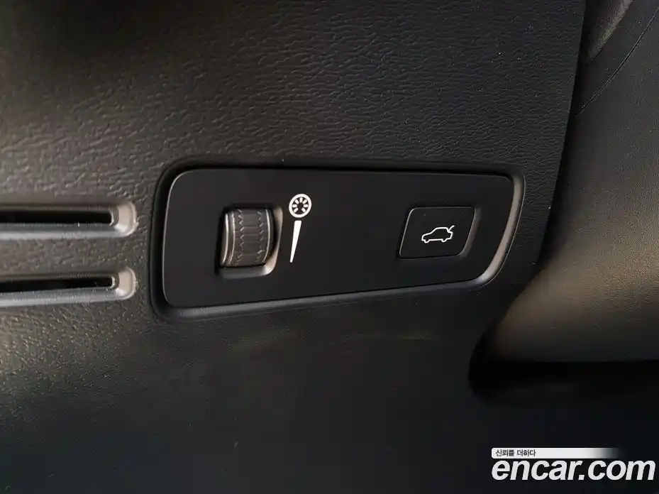 Volvo C40 2022 0.2 гидро в Москве № 293972, фото 19