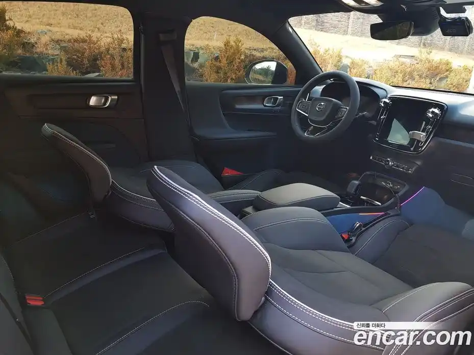 Volvo C40 2022 0.2 гидро в Москве № 293972, фото 8