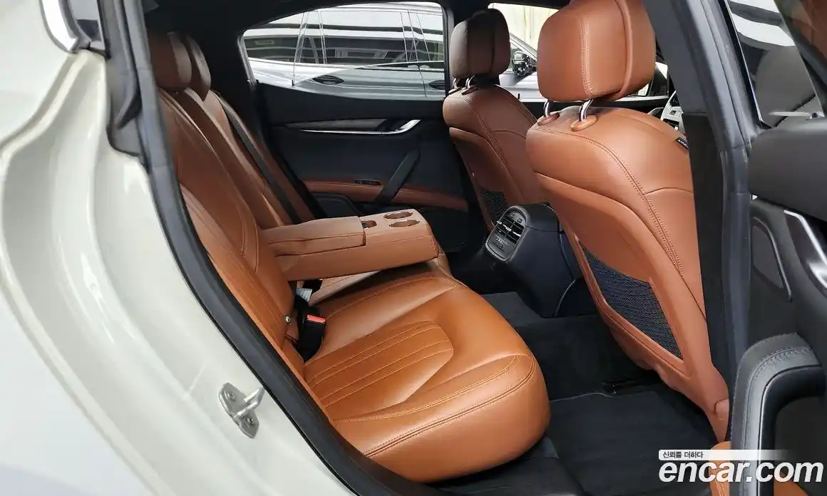 Maserati Ghibli 2018 3.0 гидро в Москве № 331132, фото 12