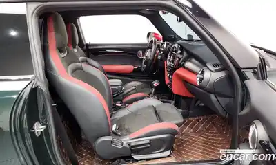 Mini Cooper 2019 2.0 гидро в Москве № 334292, миниатюра 11