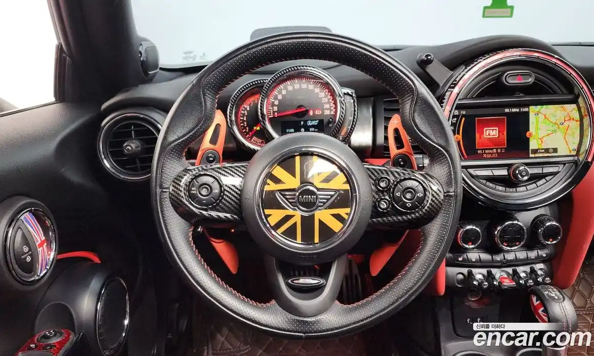 Mini Cooper 2019 2.0 гидро в Москве № 334292, фото 13