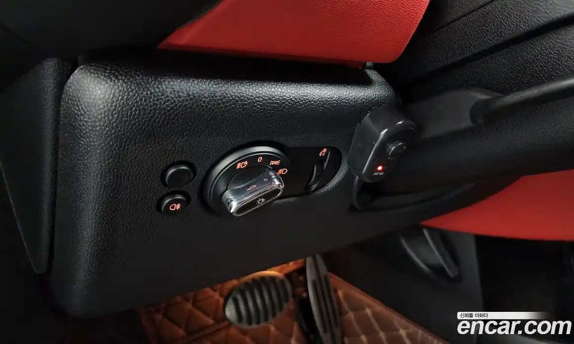 Mini Cooper 2019 2.0 гидро в Москве № 334292, фото 14