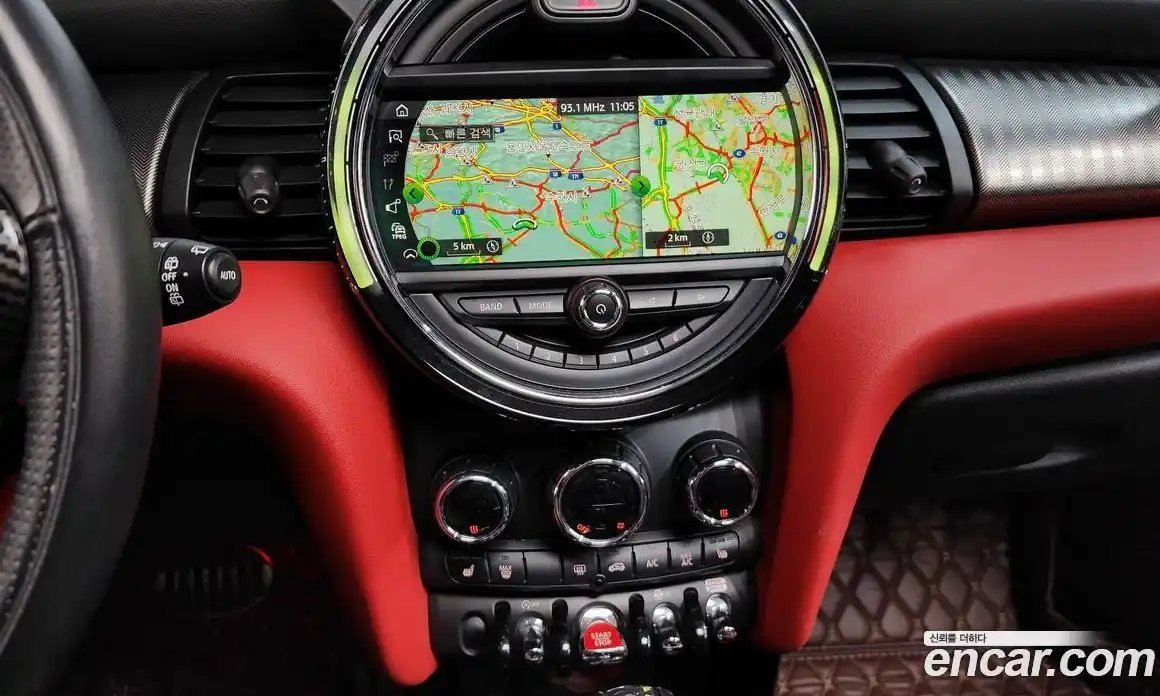 Mini Cooper 2019 2.0 гидро в Москве № 334292, фото 16