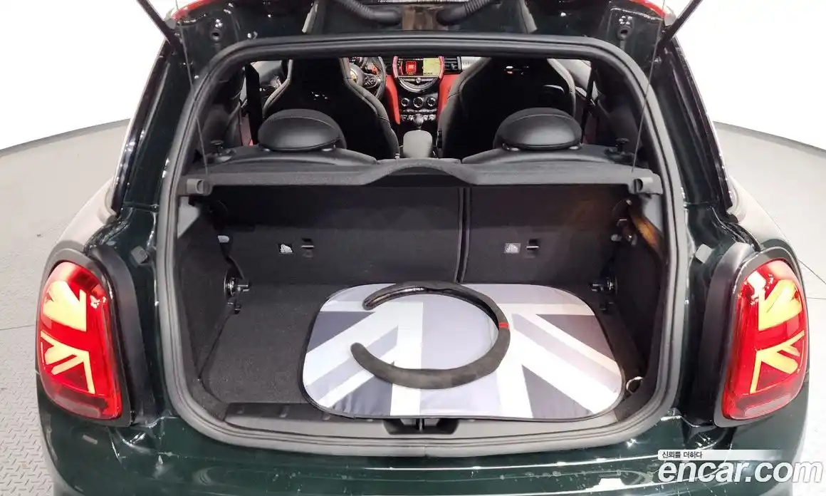 Mini Cooper 2019 2.0 гидро в Москве № 334292, фото 20