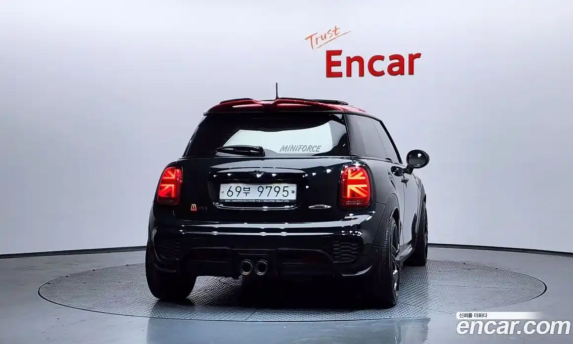 Mini Cooper 2019 2.0 гидро в Москве № 334292, фото 4